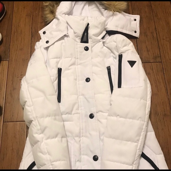 White bubble coat - Picture 3 of 3